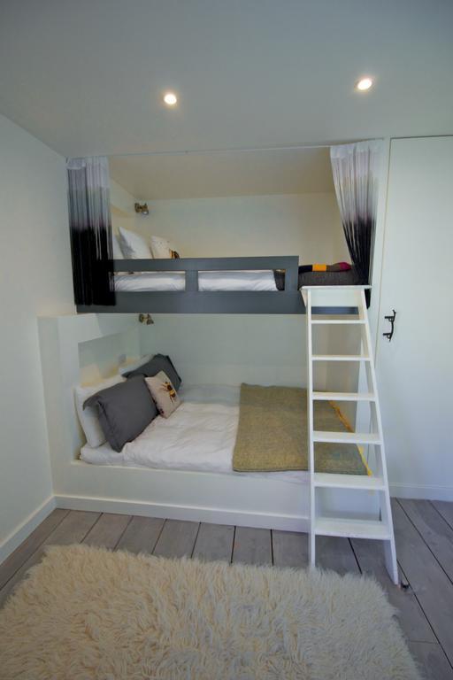 Old Town Castle View Apartment Единбург Екстериор снимка